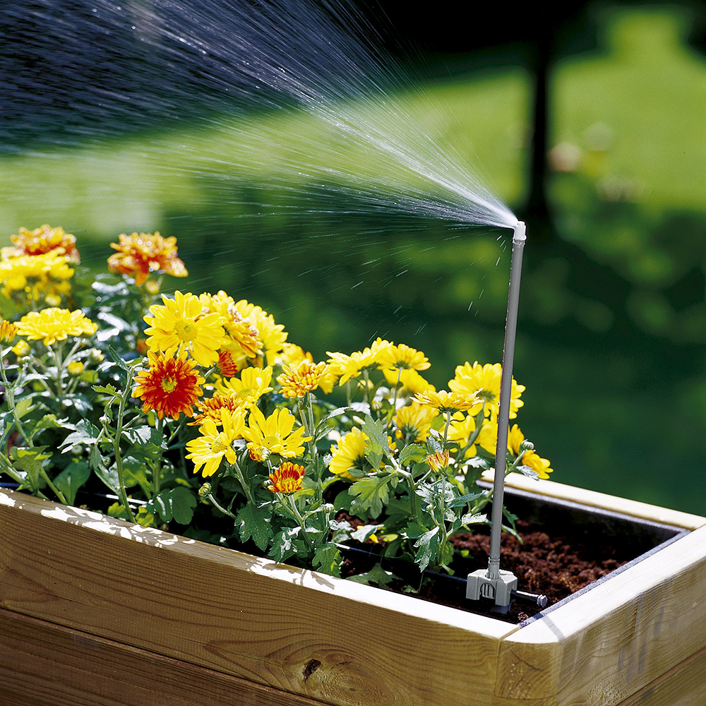 Đầu tưới hẹp và dài một hướng Gardena 01372-20